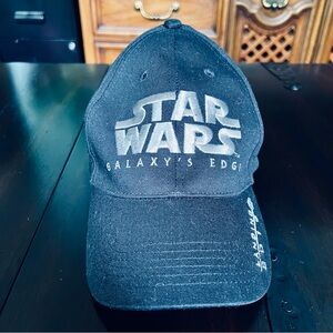 Disney Parks Star Wars Galaxy’s Edge Landing 2019 Cap unisex